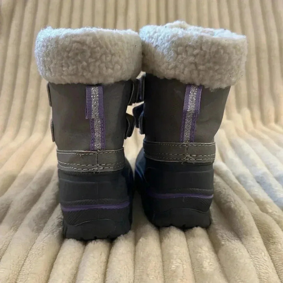 Thinsulate - winter  snow boots. Size 5 - Picture 4 of 6
